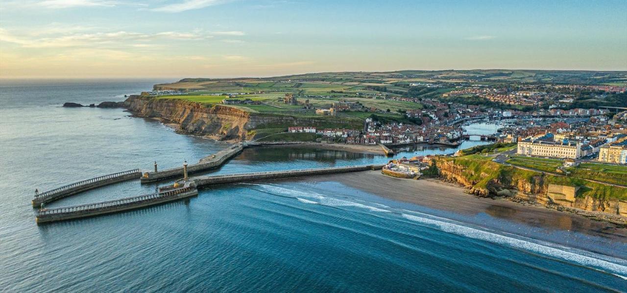 Demeter Cottage Whitby Bagian luar foto